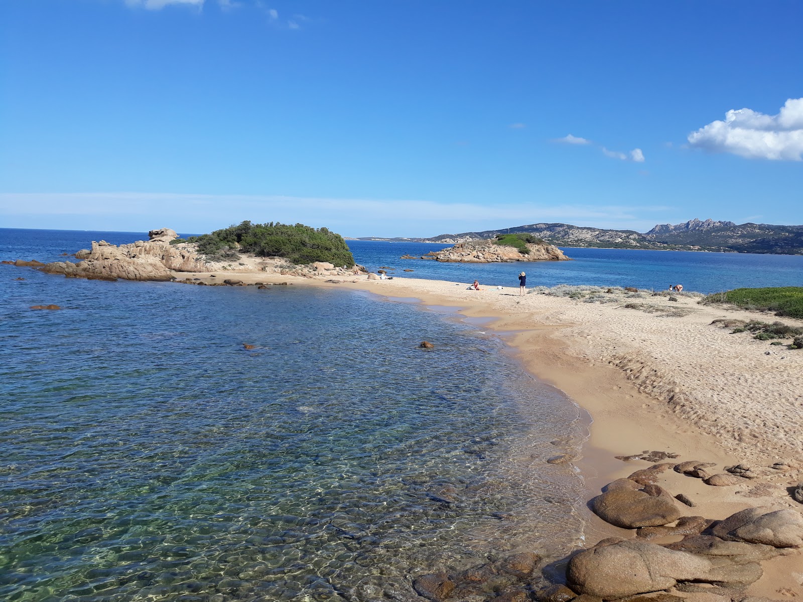 Foto von Spiaggia Barca Bruciata mit beiger sand Oberfläche