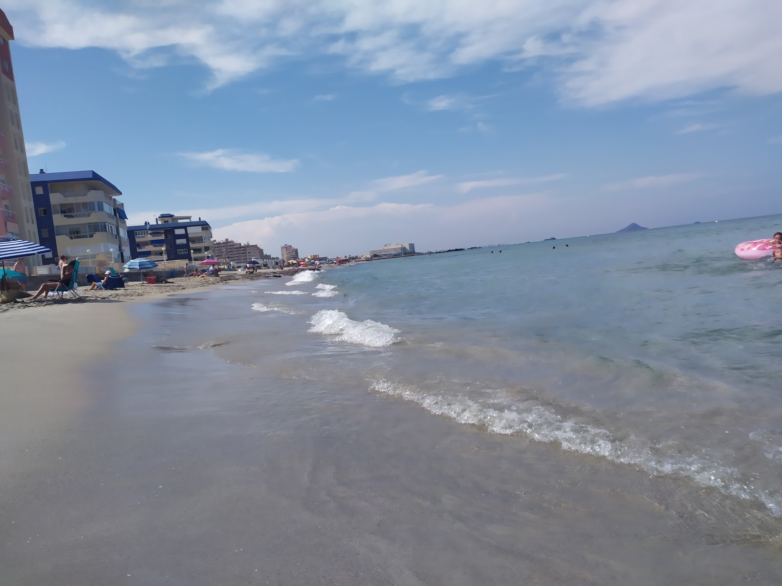 Photo de La Manga beach - endroit populaire parmi les connaisseurs de la détente