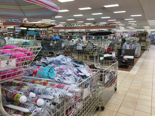 Home Goods Store «Christmas Tree Shops», reviews and photos, 41 Gusabel Ave, Nashua, NH 03063, USA