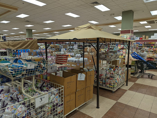 Home Goods Store «Christmas Tree Shops», reviews and photos, 2700 Veterans Rd W, Staten Island, NY 10309, USA