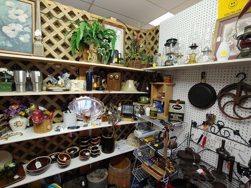 Shopping Mall «Old Town Shopping Center», reviews and photos, 2528 S Campbell Ave, Springfield, MO 65807, USA