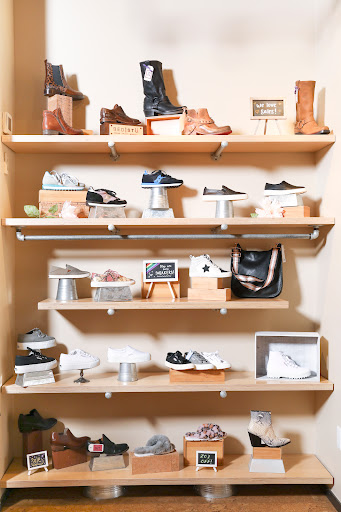 Shoe Store «Shoe Fly», reviews and photos, 947 Pearl St, Boulder, CO 80302, USA