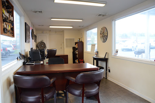 Used Car Dealer «502 Motoring», reviews and photos, 11720 Shelbyville Rd, Louisville, KY 40243, USA