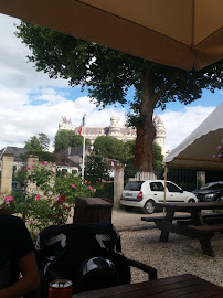 Atmosphère du Restaurant Le Kiosque Bar du Lac à Pierrefonds - n°4