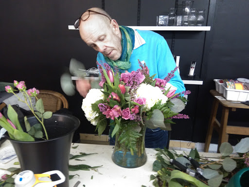 Florist «Davis Florist», reviews and photos, 4201 Locust Ln, Harrisburg, PA 17109, USA