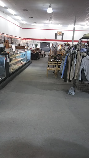 Thrift Store «The Salvation Army Family Store & Donation Center», reviews and photos, 823 E Auburn Rd, Rochester Hills, MI 48307, USA