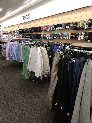 Department Store «Nordstrom Rack North Point MarketCenter», reviews and photos, 6200 North Point Pkwy, Alpharetta, GA 30022, USA