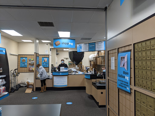Shipping and Mailing Service «The UPS Store», reviews and photos, 5627 Kanan Rd, Agoura Hills, CA 91301, USA