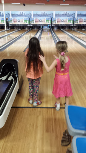 Bowling Alley «Walnut City Lanes», reviews and photos, 1800 SW East St, McMinnville, OR 97128, USA