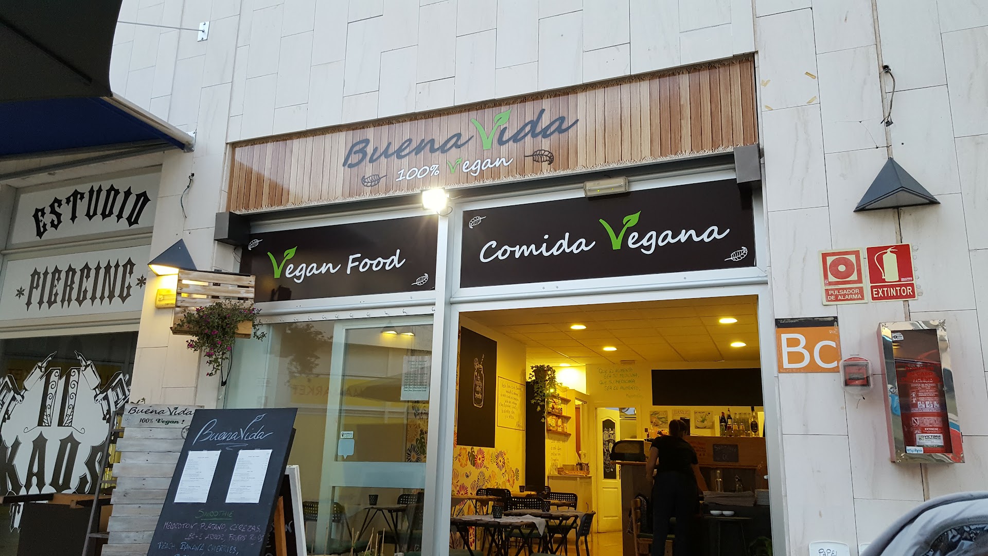 Impressionen BuenaVida 100% Veganes Restaurant Costa Adeje