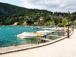 Plage de Baie de Talloires'in fotoğrafı ve yerleşim
