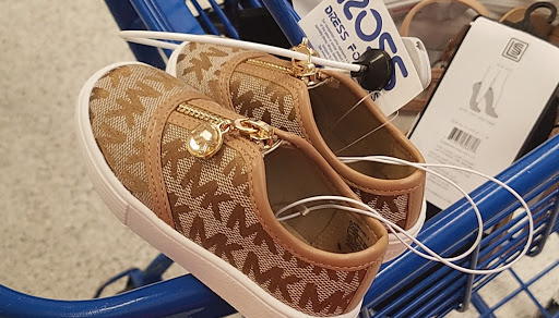 Clothing Store «Ross Dress for Less», reviews and photos, 6525 Dobbin Rd, Columbia, MD 21045, USA