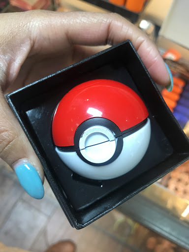 Vaporizer Store «Arlington Vape Tobacco & Hookah», reviews and photos, 1201 S Hayes St, Arlington, VA 22202, USA