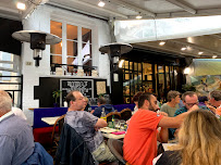 Atmosphère du Restaurant français Au Relais des Cyclistes à Honfleur - n°18