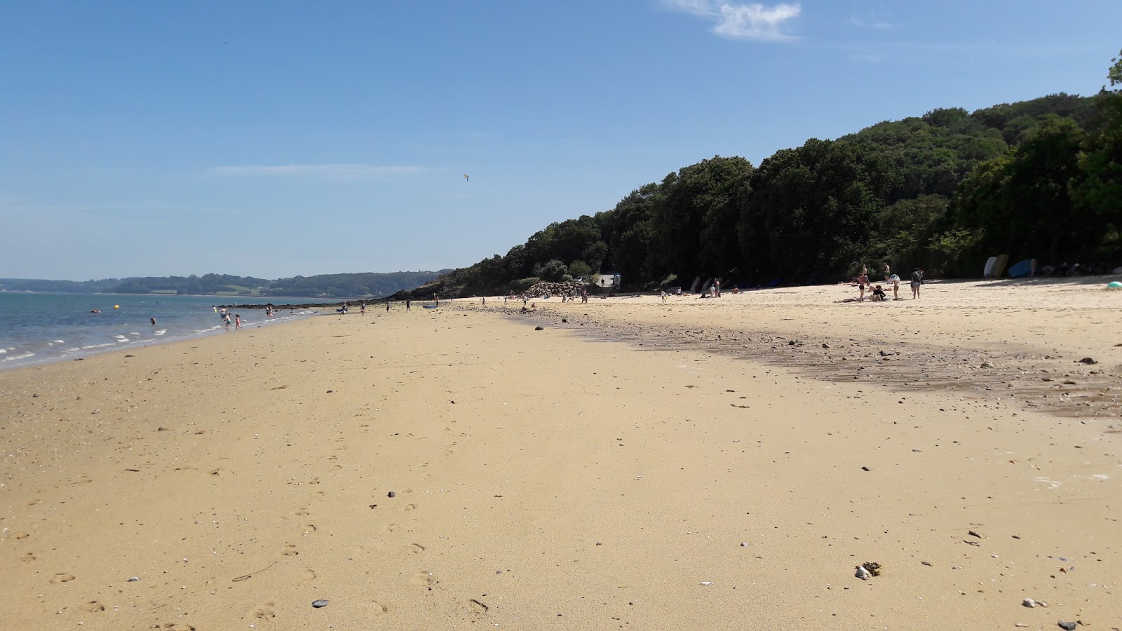 Fotografie cu Plage du Clouet cu nivelul de curățenie înalt