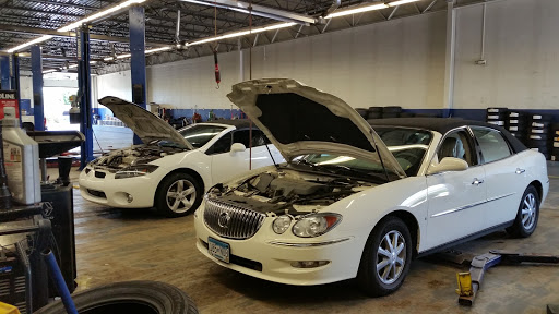 Auto Parts Store «Pep Boys Auto Parts & Service», reviews and photos, 3325 124th Ave NW, Coon Rapids, MN 55433, USA