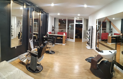 Barbershop paso a nivel y Barber Shop en Alfafar, Valencia