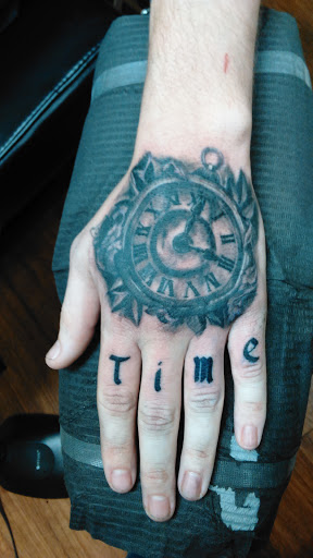 Tattoo Shop «Incredible Ink Tattoo», reviews and photos, 37 New Orleans Rd, Hilton Head Island, SC 29928, USA