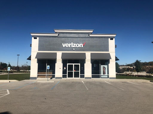 Cell Phone Store «Verizon Authorized Retailer, TCC», reviews and photos, 590 W Northfield Dr, Brownsburg, IN 46112, USA