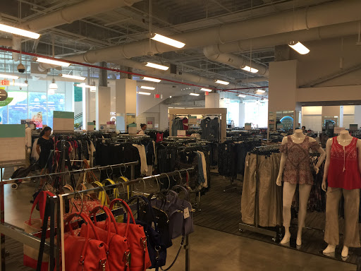 Department Store «Nordstrom Rack Skyview Center», reviews and photos, 4024 College Point Blvd, Flushing, NY 11354, USA