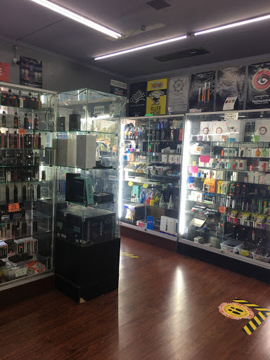 Tobacco Shop «Zerona Smoke Shop», reviews and photos, 1907 W Waltann Ln a, Phoenix, AZ 85023, USA