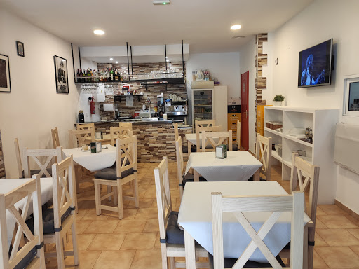 Bar Restaurante La Barriguita - C. de la Cruz, 39, 29620 Torremolinos, Málaga