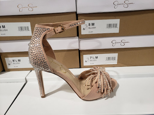 Shoe Store «DSW Designer Shoe Warehouse», reviews and photos, 2500 Central Park Ave, Yonkers, NY 10710, USA