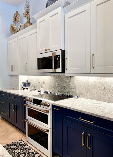 Interior Designer «Island Paint & Decorating Center», reviews and photos, 860 N Courtenay Pkwy, Merritt Island, FL 32953, USA