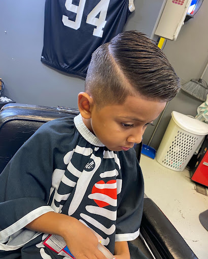 Barber Shop «Ybor City Barbering Company Barbershop And Bar», reviews and photos, 1409 E 7th Ave, Tampa, FL 33605, USA