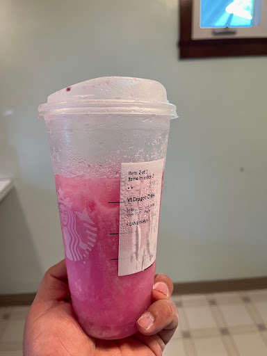 Coffee Shop «Starbucks», reviews and photos, 2113 State Hill Rd, Wyomissing, PA 19610, USA