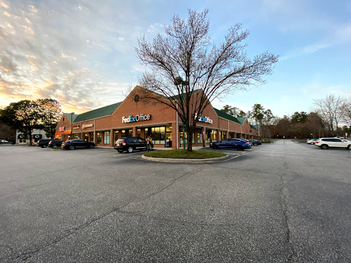 Print Shop «FedEx Office Print & Ship Center», reviews and photos, 10236 W Broad St, Glen Allen, VA 23060, USA