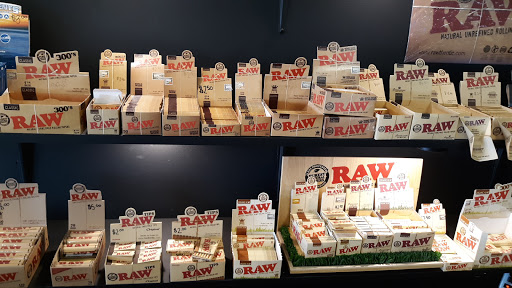 Tobacco Shop «Four Two Zero Peace Avenue», reviews and photos, 6656 US-1, Port St Lucie, FL 34952, USA