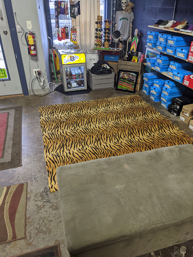 Skate Shop «EduSkate Board Shop», reviews and photos, 208 12th Ave SE Suite B, Cedar Rapids, IA 52401, USA