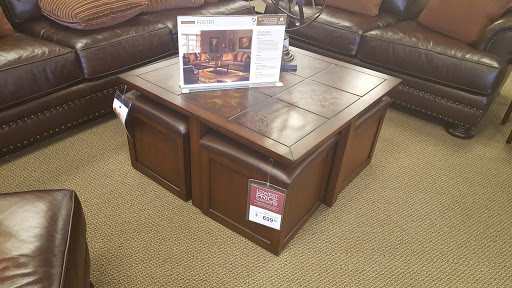 Furniture Store «Raymour & Flanigan Furniture and Mattress Store», reviews and photos, 3375 Berlin Turnpike, Newington, CT 06111, USA