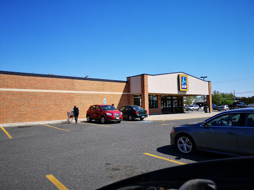 Supermarket «ALDI», reviews and photos, 15 NJ-35, Neptune City, NJ 07753, USA