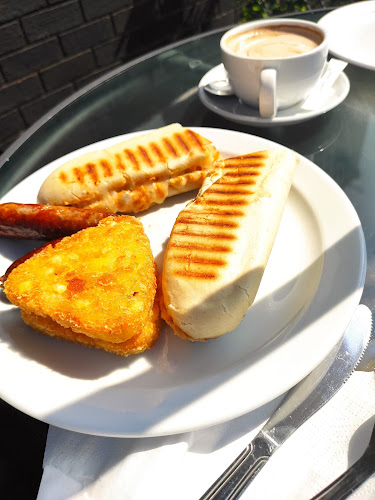 Reviews of Friendship Café @ Chequers in Gloucester - Coffee shop