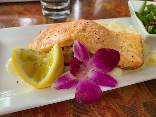 Restaurant «Pisces Rising», reviews and photos, 239 W 4th Ave, Mt Dora, FL 32757, USA