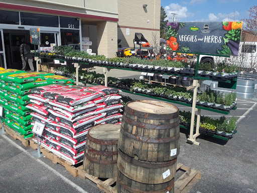 Home Improvement Store «Tractor Supply Co.», reviews and photos, 911 Center Point Rd, Hendersonville, TN 37075, USA