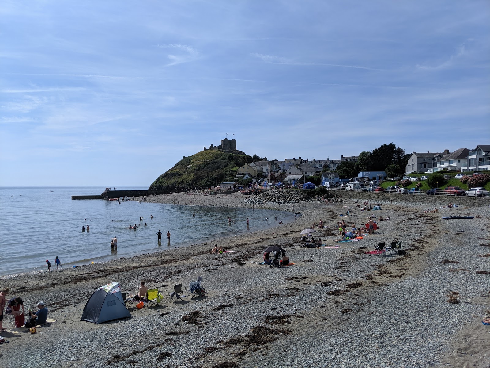 Foto af Criccieth beach og bosættelsen