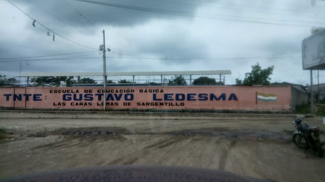 Escuela Tnt Gustavo Ledesma - Escuela