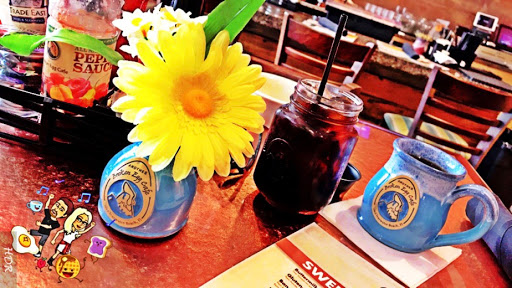 Breakfast Restaurant «Another Broken Egg Cafe - Clearwater», reviews and photos, 2554 McMullen Booth Rd, Clearwater, FL 33761, USA