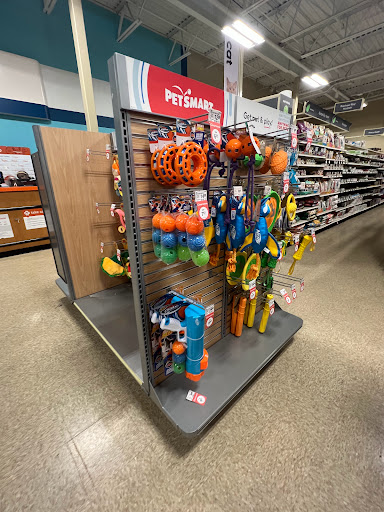 Pet Supply Store «PetSmart», reviews and photos, 1801 Howell Mill Rd NW, Atlanta, GA 30318, USA