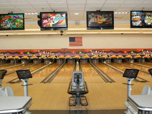 Bowling Alley «Showplace Entertainment Center», reviews and photos, 141 E Service Rd, Staten Island, NY 10314, USA