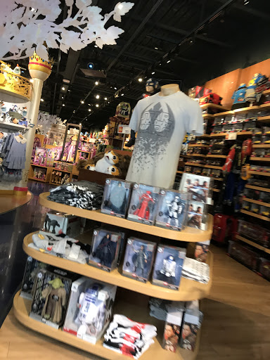 Toy Store «Disney Store», reviews and photos, 7875 Montgomery Rd, Cincinnati, OH 45236, USA