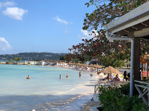 Used Car Dealer «The Lot Auto Sales», reviews and photos, 538 E Pacific Coast Hwy, Long Beach, CA 90806, USA