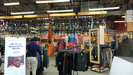 Camping Store «REI», reviews and photos, 279 Salem St, Reading, MA 01867, USA
