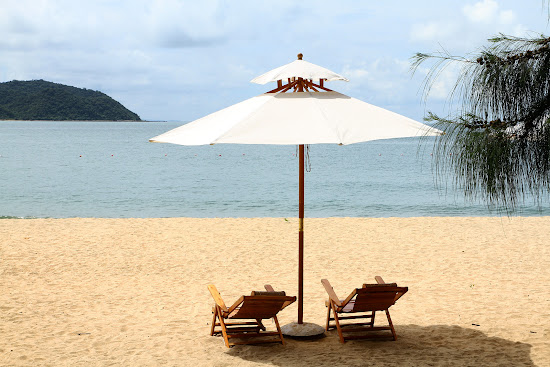 Hai Ha Dragon beach