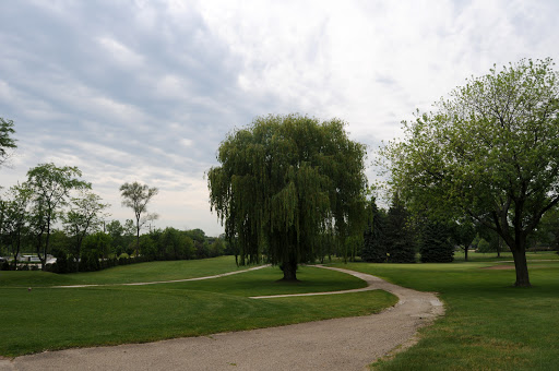 Golf Course «Renwood Golf Course - Round Lake Area Park District», reviews and photos, 701 E Shorewood Rd, Round Lake Beach, IL 60073, USA
