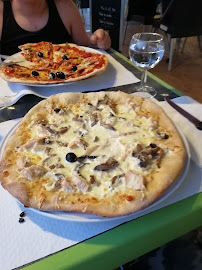 Plats et boissons du Pizzeria Au Plaisir de la Table à Relans - n°2