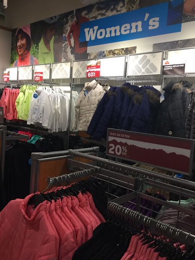 Sportswear Store «Columbia Sportswear Outlet Store at Tanger Outlets», reviews and photos, 4000 Arrowhead Blvd #710, Mebane, NC 27302, USA